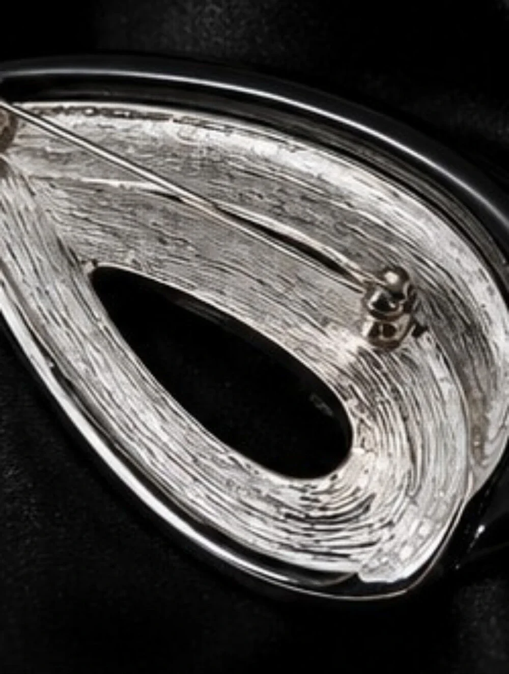 Vintage Signed Napier Silver Tone Modernist Teardrop Brooch Large Abstract Style
